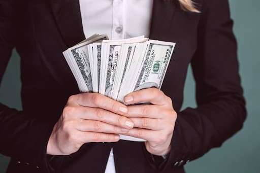 Cover Image for Investing Idle Cash: Why Cash Sweeps Are a Stable & Smart Solution